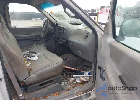 1998 Ford F-150 Standard/Xl/Xlt z USA, uszkodzony, nr VIN 1FTZF1729WNB77600